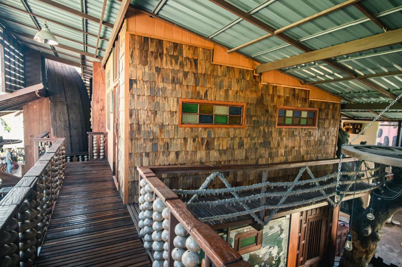 Suankaew​ Art​ Hostel​ Чонбури Экстерьер фото