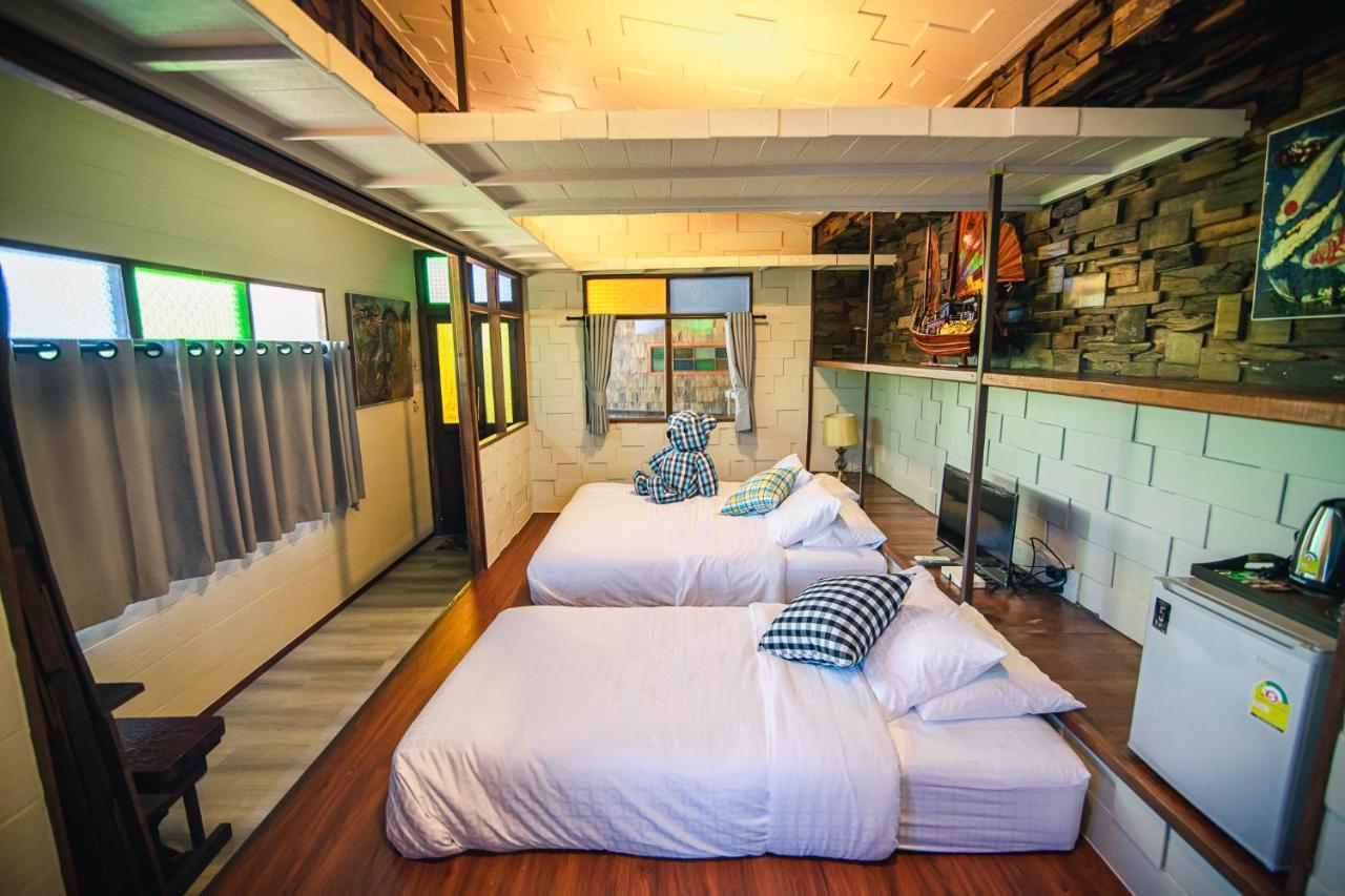 Suankaew​ Art​ Hostel​ Чонбури Экстерьер фото